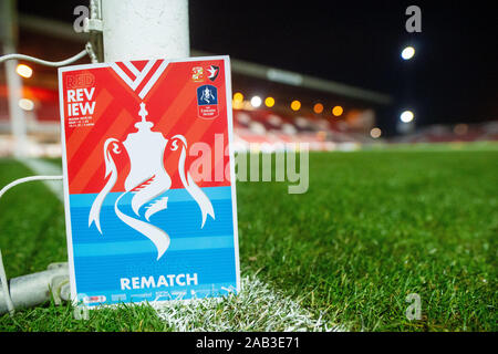 19 novembre 2019, dans le comté de sol, Swindon, Angleterre ; unis en FA Cup, Premier tour Replay, Swindon Town v Cheltenham Town : Programme Jeu Crédit : Gareth Dalley/News Images Banque D'Images