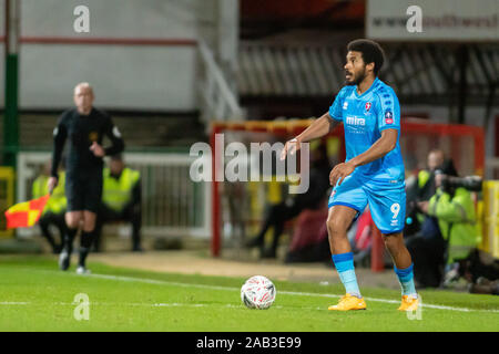 19 novembre 2019, dans le comté de sol, Swindon, Angleterre ; unis en FA Cup, Premier tour Replay, Swindon Town v Cheltenham Town : Reuben Reid de Cheltenham Town Crédit : Gareth Dalley/News Images Banque D'Images