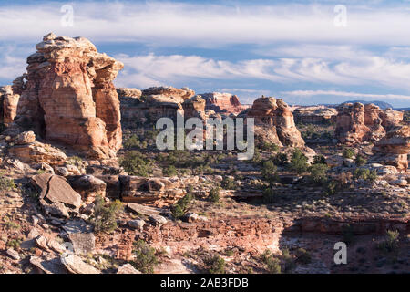 Vue depuis le quartier des aiguilles à Canyonlands National Park Banque D'Images