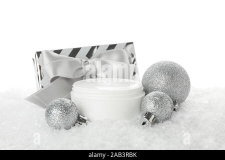 Set cosmétique, pot de crème d'hiver pour la peau, boîte-cadeau isolé sur fond blanc Banque D'Images