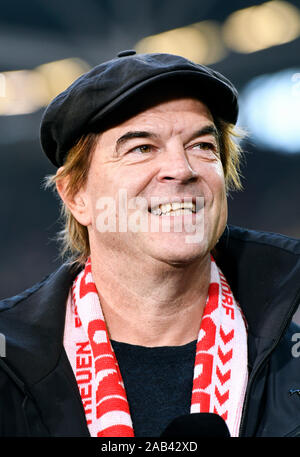 Ventilateur Fortuna Campino, chanteur du groupe Die Toten Hosen, à la Bundesliga match Fortuna Düsseldorf contre le FC Bayern Munich, Düsseldorf, Allemagne Banque D'Images