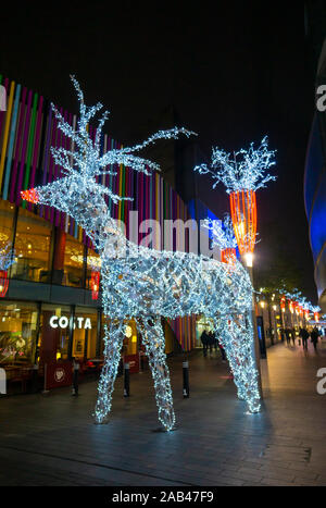 Rudolph le renne à nez rouge à l'entrée de Liverpool One Centre commercial Banque D'Images