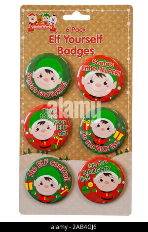 Pack 6 badges Elf Yourself - ronde rouge et verte d'insignes, badges, broches isolé sur fond blanc - pour porter à Noël Banque D'Images