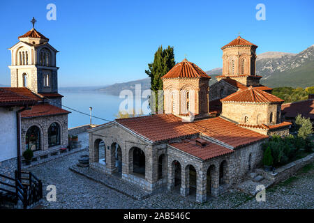 L'église de Saint Naum d'Ohrid, au monastère du même nom sur la rive du lac Ohrid en Macédoine du Nord, l'Europe. Banque D'Images