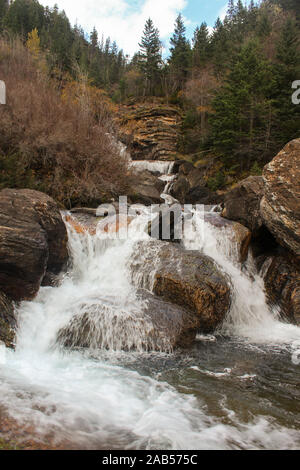 Mission Valley Falls à St Ignace Montana à la fin de l'automne ou de l'hiver Banque D'Images