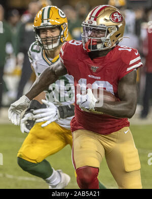 Santa Clara, Californie, États-Unis. 24 Nov, 2019. San Francisco 49ers wide receiver Deebo Samuel (19) exécute pour toucher des roues le dimanche, Novembre 24, 2019, au stade de Lévis à Santa Clara, en Californie. Les 49ers défait les packers 37-8. Crédit : Al Golub/ZUMA/Alamy Fil Live News Banque D'Images