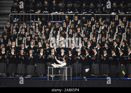 Tokyo, Japon. 25Th Nov, 2019. Un chœur effectuer pendant le Pape François à la masse le Tokyo Dome au Japon le 25 novembre 2019. Photo par : Ramiro Agustin Vargas Tabares Crédit : Ramiro Agustin Vargas Tabares/ZUMA/Alamy Fil Live News Banque D'Images