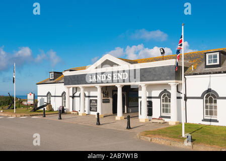 Lands End en Cornouailles, Angleterre, Royaume-Uni, Europe Banque D'Images