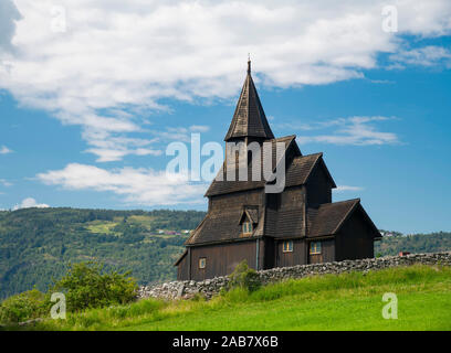 L'église de Urnes Urnes, Site du patrimoine mondial de l'UNESCO, le Fjord de Sogne, Vestlandet, Norvège, Scandinavie, Europe Banque D'Images