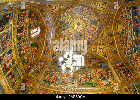 L'intérieur, des fresques représentant des scènes de la Bible, Saint Sauveur (Vank) Cathédrale Arménienne, Ispahan, Iran, Moyen-Orient Banque D'Images
