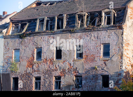 15 octobre 2019, Saxe, Meissen : les ruines d'un ancien bâtiment résidentiel peut être vu dans la vieille ville. Photo : Jens Büttner/dpa-Zentralbild/ZB Banque D'Images