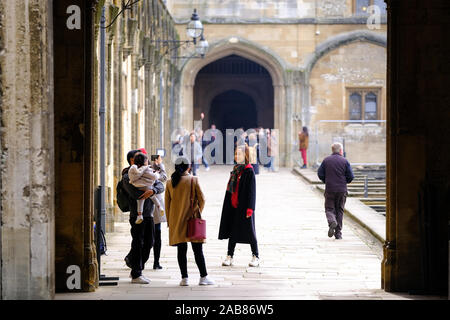 Visiteurs à Christ Church College, Oxford University. Banque D'Images
