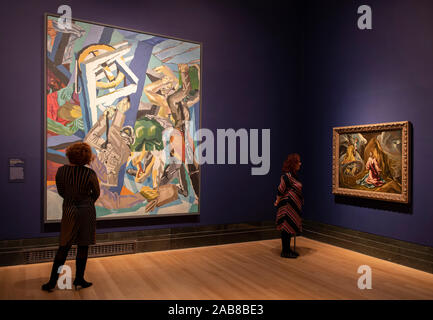 National Gallery, Londres, Royaume-Uni. 26 novembre 2019. Les jeunes et les vieux maîtres Bomberg exposition de l'artiste moderniste britannique David Bomberg (1890-1957) sont affichées à côté de la National Gallery images qui l'ont influencé. L'image (à gauche) : David Bomberg. Etude pour 'reapparait au travail : une compagnie de tunneliers, Hill 60, St Eloi, à propos de 1918-1919. Tate ; (droite) : Studio d'El Greco. L'Agonie au Jardin de Gethsémani, 1590s. La Galerie nationale. Credit : Malcolm Park/Alamy Live News. Banque D'Images