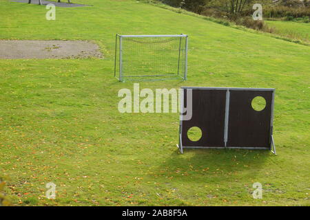 Dans playgroudn au réservoir Heilbachsee Gunderath, Eifel Banque D'Images