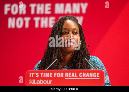 Bernie Grant Arts Centre, au nord de Londres, au Royaume-Uni. 26 Nov, 2019. Les femmes de l'ombre et des égalités Aube Secrétaire Butler parle à l'occasion du lancement de la main-d'PartyÕs la race et la foi au manifeste de Bernie Grant Arts Centre à Tottenham, au nord de Londres. DAWN BUTLER lancé la course et la foi la consultation au congrès du parti travailliste, qui a reçu plus de 1 700 réponses en ligne, et a tenu des consultations dans tout le pays pour se rendre à l'enjeux touchant Noirs, Asiatiques et les minorités ethniques (BAME) et les communautés de foi. Credit : Dinendra Haria/Alamy Live News Banque D'Images