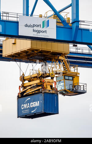 Duisburg, Ruhr, Rhénanie du Nord-Westphalie, Allemagne - Duisburger Hafen, Containerhafen logport, duisport, deux des plus grand réservoir du monde shipow Banque D'Images