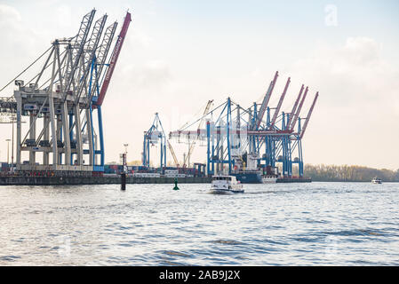 Hambourg, Allemagne - 09 novembre, 2019. Principal port 'Hamburg Hafen' Banque D'Images