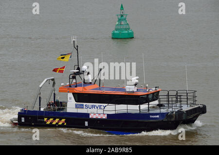 Le navire de contrôle Thames du Port of London Authority opérant à Gallions Atteint sur la Tamise Banque D'Images