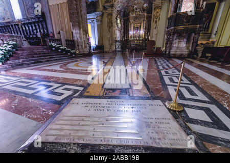 Caractéristiques astronomiques à Saint Marie de l'annonce dans la ville côtière de la cathédrale d'Acireale et commune de l'agglomération de la ville de Catane, Sicile, Italie Banque D'Images