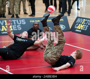 Le prince Harry de lancer l'Invictus Games, un événement sportif international pour les blessés, malades et blessés personnel de service dans l'Copperbox au Queen Elizabeth Olympic Park.Mars 2014 Banque D'Images