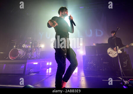 Dominique Richard Harrison AKA Yungblud apporte son style énergique d'un vendu ou SWG3 à Glasgow Banque D'Images