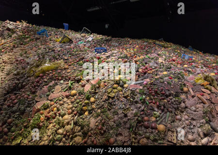 MILAN, ITALIE - 30 mai : l'installation à l'intérieur de zéro à l'Expo, le pavillon de l'exposition universelle sur le thème de la nourriture le 30 mai 2015 à Milan Banque D'Images