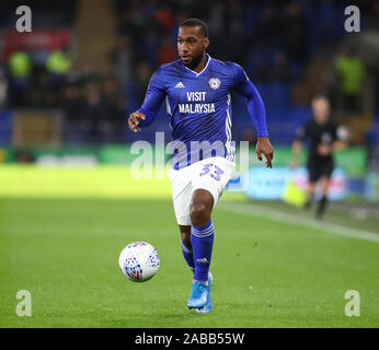 Cardiff, Wales, UK. 26Th Nov 2019. Cardiff, Wales, UK. 26Th Nov 2019. Championnat de football anglais, la ville de Cardiff contre Stoke City Junior Hoilett ; de la ville de Cardiff - strictement usage éditorial uniquement. Pas d'utilisation non autorisée avec l'audio, vidéo, données, listes de luminaire, club ou la Ligue de logos ou services 'live'. En ligne De-match utilisation limitée à 120 images, aucune émulation. Aucune utilisation de pari, de jeux ou d'un club ou la ligue/player Crédit : publications Plus Sport Action Images/Alamy Live News Banque D'Images