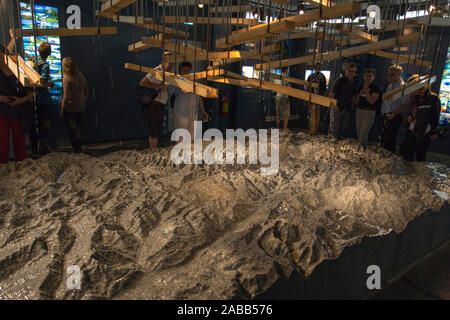 MILAN, ITALIE - 30 MAI : Installation de pavillon suisse à l'Expo, l'exposition universelle sur le thème de la nourriture le 30 mai 2015 à Milan Banque D'Images