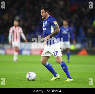 Cardiff, Wales, UK. 26Th Nov 2019. 26 novembre 2019 ; Cardiff City Stadium, Cardiff, Glamorgan, Pays de Galles ; English championnat de football, la ville de Cardiff contre Stoke City ; Lee Tomlin de Cardiff City - strictement usage éditorial uniquement. Pas d'utilisation non autorisée avec l'audio, vidéo, données, listes de luminaire, club ou la Ligue de logos ou services 'live'. En ligne De-match utilisation limitée à 120 images, aucune émulation. Aucune utilisation de pari, de jeux ou d'un club ou la ligue/player Crédit : publications Plus Sport Action Images/Alamy Live News Banque D'Images