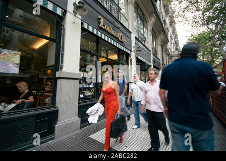 BUENOS AIRES, ARGENTINE - 7 avril : London city est un café sur l'avenue la notables mayo, ouvert en 1954, le le 7 avril 2008 à Buenos Aires, un Banque D'Images