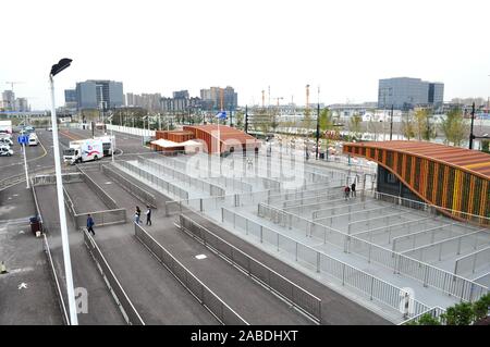 Un avis de service de transport public à proximité à l'extérieur des expositions et des Congrès (Shanghai) à Shanghai, Chine, 29 octobre 2019. Tous les Banque D'Images