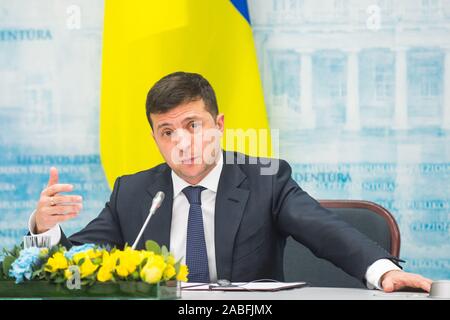 2019 11 27. Vilnius, Lituanie. Le président Gitanas Nausėda a rencontré le président Vladimir Zelensky de l'Ukraine. Banque D'Images