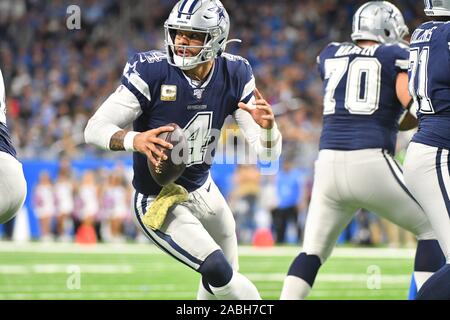 DETROIT, MI - Novembre 17 : Dallas Cowboys QB Dak Prescott (4) en action au cours de NFL match entre les Cowboys de Dallas et Detroit Lions le 17 novembre 2019 au Ford Field de Detroit, MI (Photo by Dranberg/Cal Sport Media) Banque D'Images