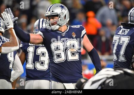 DETROIT, MI - Novembre 17 : Dallas Cowboys TE Jason Witten (82) célèbre avec son équipe au cours de NFL match entre les Cowboys de Dallas et Detroit Lions le 17 novembre 2019 au Ford Field de Detroit, MI (Photo by Dranberg/Cal Sport Media) Banque D'Images