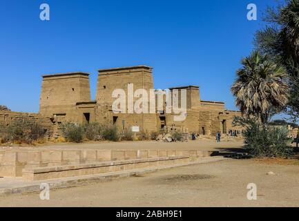 Le Temple de Philae, un temple égyptien sur l'Île Agilkia complexes, en aval du barrage d'Assouan et du lac Nasser, l'Egypte, l'Afrique du Nord Banque D'Images