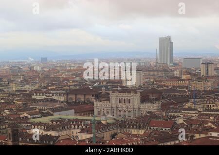 Littoria Tower vu dans la ville de Turin Banque D'Images