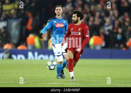 Liverpool, Royaume-Uni. 27 Nov, 2019. Mohamed Salah de Liverpool en action. Ligue des Champions groupe e match, Liverpool v Napoli à Anfield Stadium à Liverpool le mercredi 27 novembre 2019. Cette image ne peut être utilisé qu'à des fins rédactionnelles. Usage éditorial uniquement, licence requise pour un usage commercial. Aucune utilisation de pari, de jeux ou d'un seul club/ligue/dvd publications. Photos par Chris Stading/Andrew Orchard la photographie de sport/Alamy live news Crédit : Andrew Orchard la photographie de sport/Alamy Live News Banque D'Images