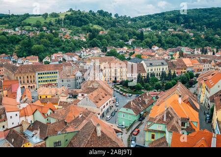 Vue panoramique de la vieille ville de Sighisoara en Roumanie Banque D'Images