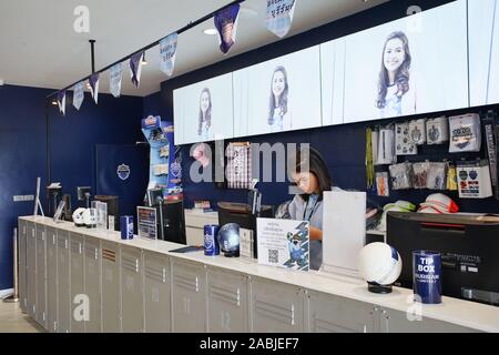 Buriram, Thaïlande - 11 octobre 2019 : l'intérieur du magasin à Chang Arena ou Thunder Castle Stadium Buriram United Football Club pour les voyages touristiques voyage Banque D'Images