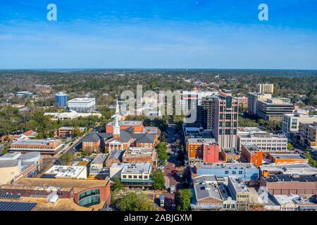 Tallahassee, FL, USA - Feb 15, 2019 : un donnant sur vue de la ville prospère de la Floride du haut Banque D'Images