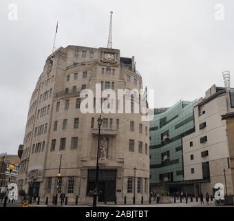 Londres, UK - circa 2019 SEPTEMBRE : BBC Broadcasting House siège de la British Broadcasting Corporation à Portland Place Banque D'Images