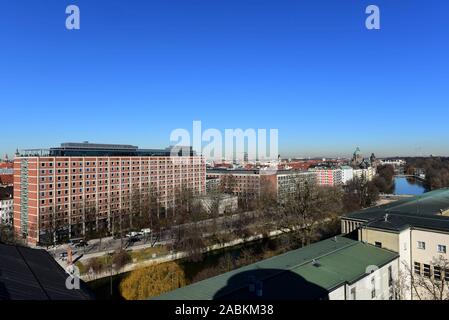 Vue depuis la tour du Deutsches Museum à l'Office allemand des brevets et des marques sur Erhardtstraße. [Traduction automatique] Banque D'Images