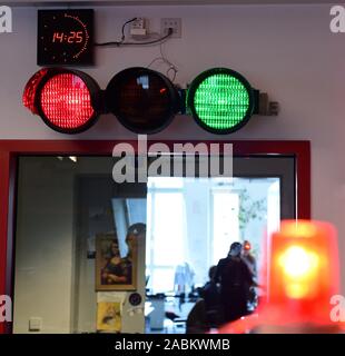 Feu de circulation dans le studio de la radio étudiante de Munich M94.5. dans la Rosenheimer Straße 145. [Traduction automatique] Banque D'Images