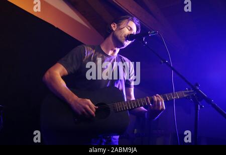 MALIBU, CA - le 27 novembre : Brandon Jenner, à Shwayze Home pour les vacances en direct de Malibu à Casa Escobar à Malibu, Californie le 27 novembre 2019. /MediaPunch crédit Faye Sadou Banque D'Images