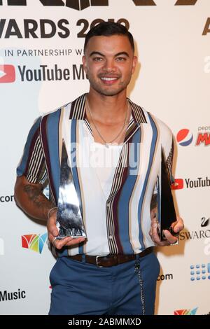 Novembre 27, 2019, Sydney, NSW, Australie : GUY SEBASTIAN pose dans la salle de remise des prix au cours de la 33e édition du Prix ARIA 2019 à l'étoile le 27 novembre 2019 à Sydney, NSW Australie (crédit Image : © Christopher Khoury/l'agence de presse australienne via Zuma sur le fil) Banque D'Images
