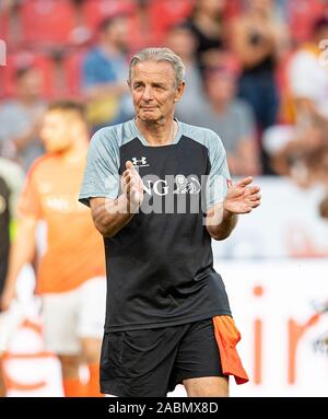 Karl-Heinz 'Charly' KOERBEL aura 65 ans le 1 décembre 2019, Charly KOERBEL (Kvɬ ? Rbel) (l'ancien footballeur) champions de la charité, le match de football de bienfaisance en l'honneur de Michael Schumacher, Équipe Nowitzki All Stars (Équipe N ) - Team Schumacher et amis (S) sur l'équipe de Leverkusen 21.07.2019 / Allemagne. vǬ dans le monde d'utilisation | Banque D'Images