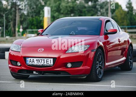 KYIV-28 juillet,2019 : Salon de l'auto JDM outdoor.écoute dérive japonais expo voitures en été.Modified Mazda RX 8 véhicule avec moteur rotatif Wankel haute performance Banque D'Images