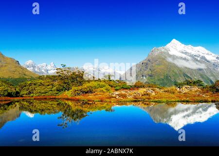 Sommet clé mit Spiegelung des mt. Christina, le parc national de Fjordland, Weltnaturerbe au sud-ouest de la Nouvelle-Zélande, Westkueste Suedinsel, États-Unis ; Februar Banque D'Images