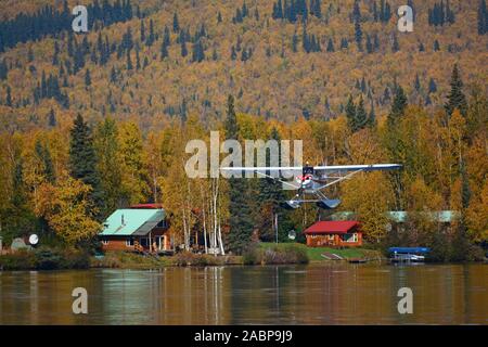 Dans les terres d'hydravion de Birch Lake Richardson Hwy, Alaska Banque D'Images