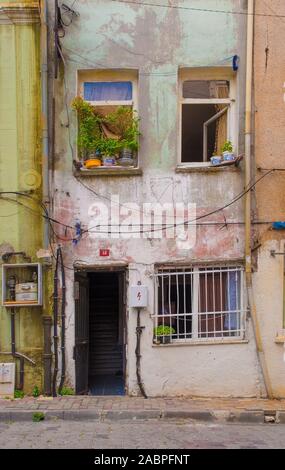 Istanbul, Turquie - 7 septembre 2019. Une vieille maison dans le quartier de Balat Istanbul, Turquie Banque D'Images